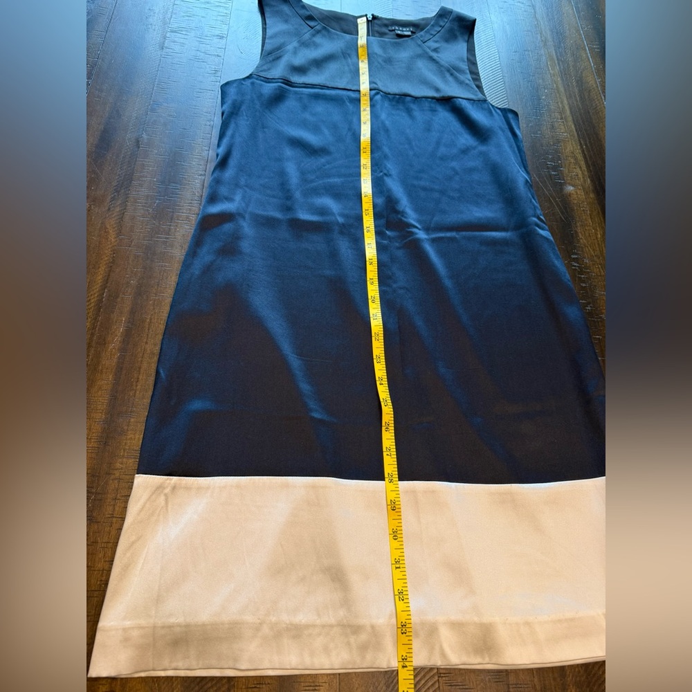 Theory CANNELLE
Colorblock Silk Work Career
Blue Multi Sleeveless Dress Sz 6 - Picture 10 of 10